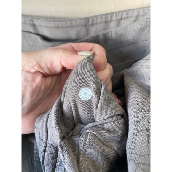 Lululemon Warm Down 7/8 Length Dye Rover Sand Black Joggers - Picture 8 of 9